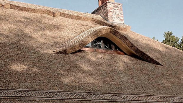 Endureed cottage-style roofing