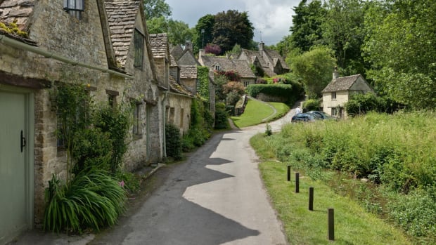 Bibury Cottages in the Cotswolds