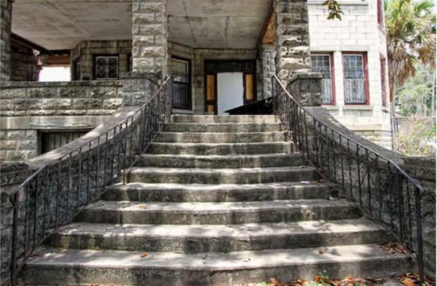 classic-rock-face-block-concrete-sears-block-queen-ann-porch-stairs-foundation