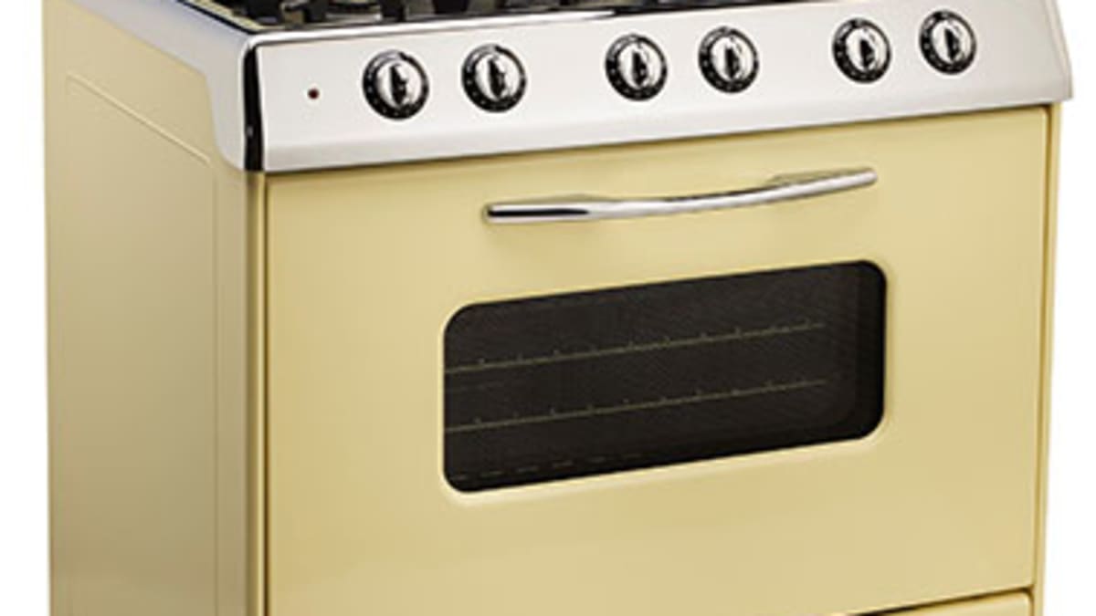 Northstar vintage style kitchen appliances from Elmira Stove Works - Retro  Renovation