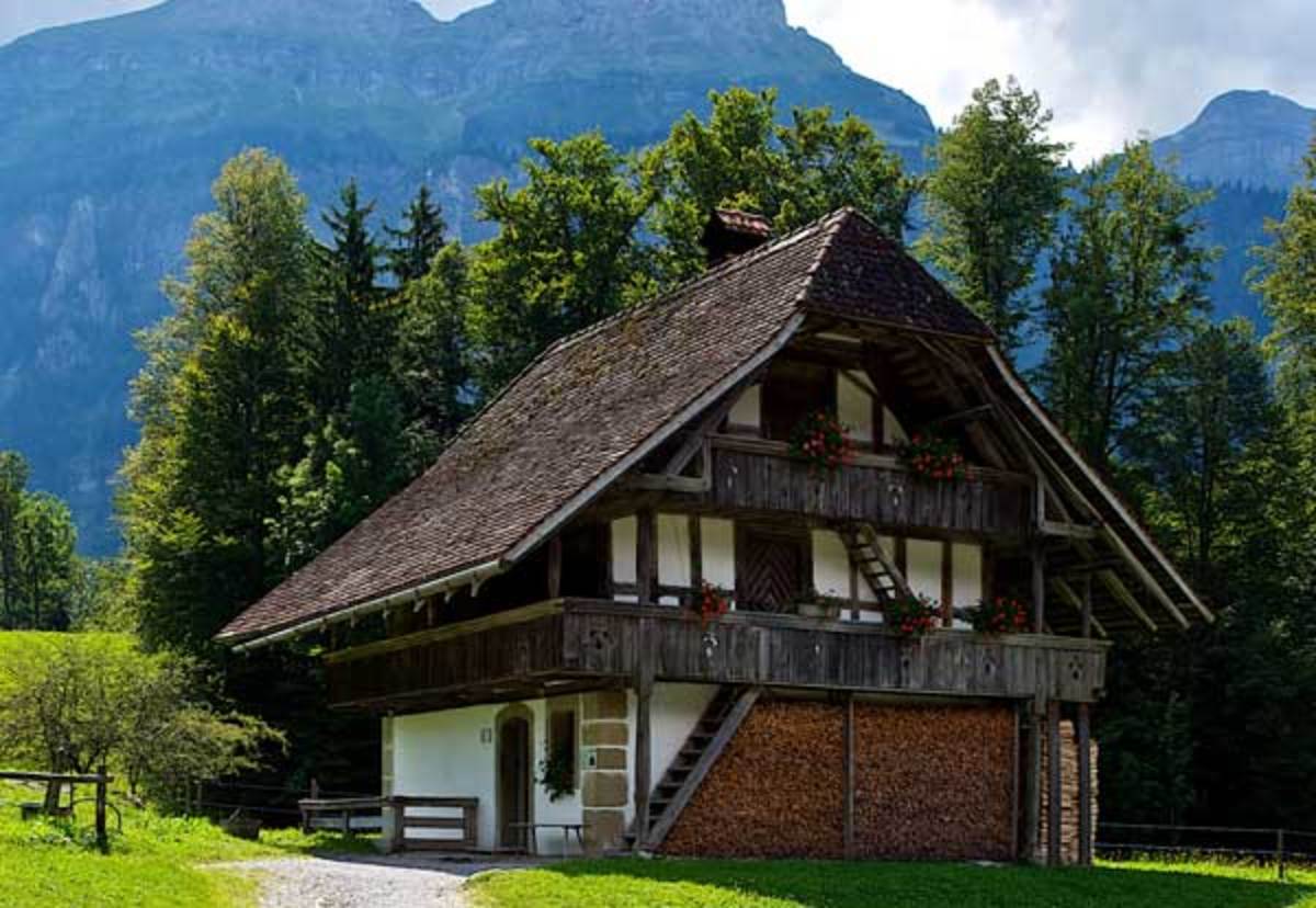 Swiss Chalet House Plans   An 18th Century Stckli From The Canton Of Bern A Stckli Is A Secondary Farm Home That Houses An Older Generation Or Servants This Example Now At The Swiss Open Air Museum Ballenberg Is Used As A Bread 