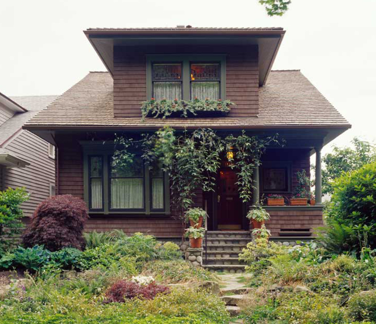 Bungalow Between Eras - Design for the Arts & Crafts House | Arts