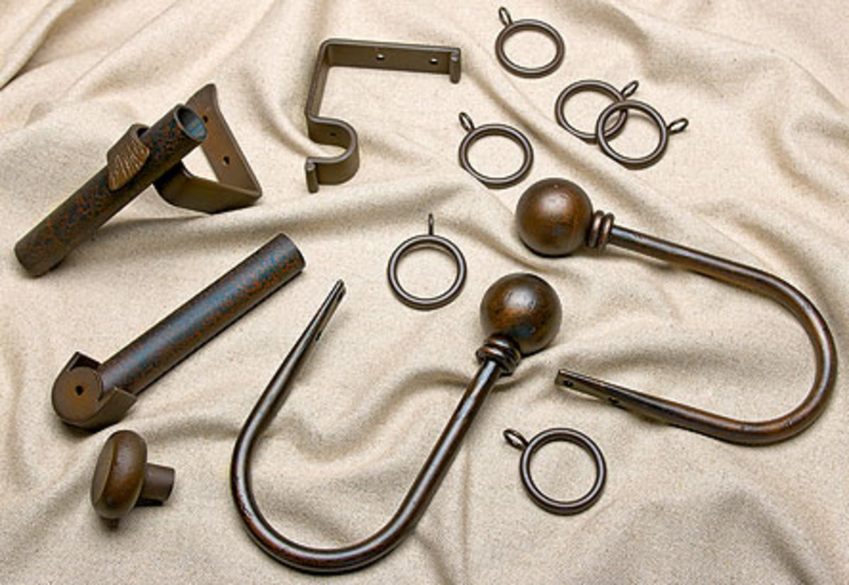 Wrought-iron hardware for portieres