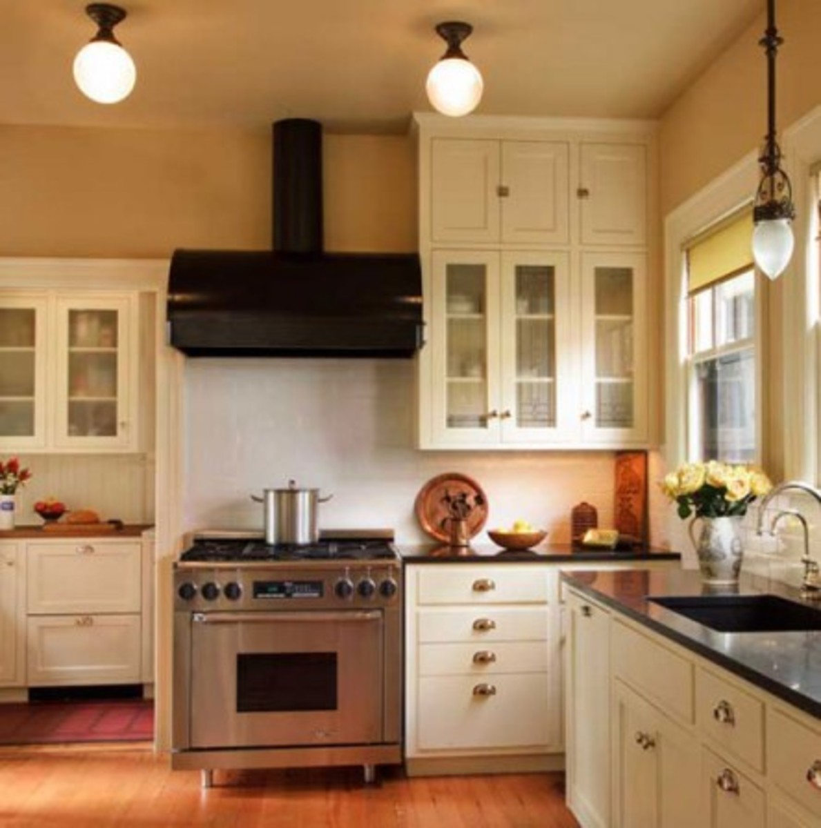 kitchen 1920s kitchens cabinets remodel countertops 1920 finish classic artsandcraftshomes bungalow designs master craftsman interior honed refurbished granite based windows