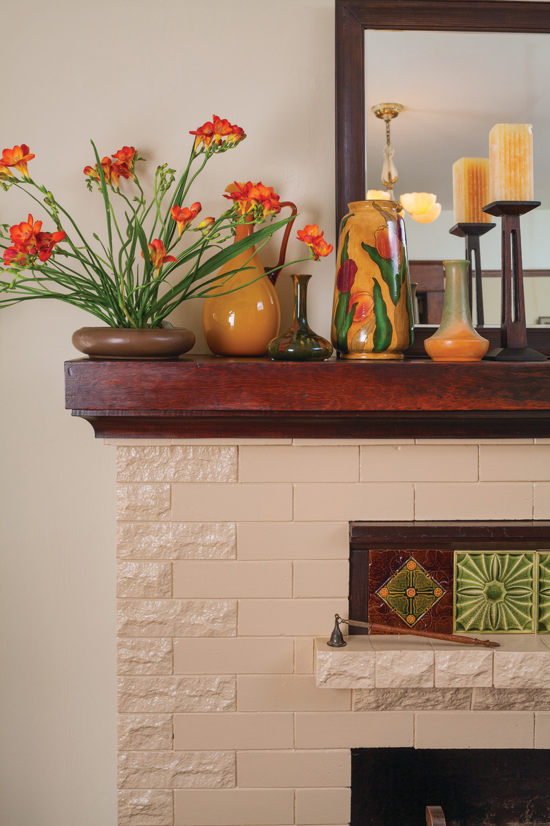 Bungalow_painted_fireplace