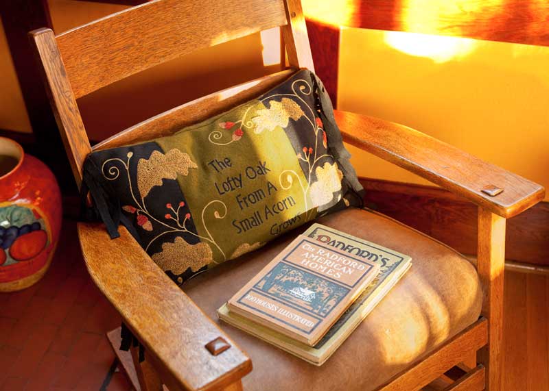 vintage-items-are-comfortable-in-the-1906-house.jpg