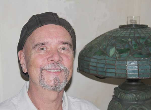 glenn-pankewich-has-been-making-and-restoring-tiffany-lamps-for-40-years.jpg