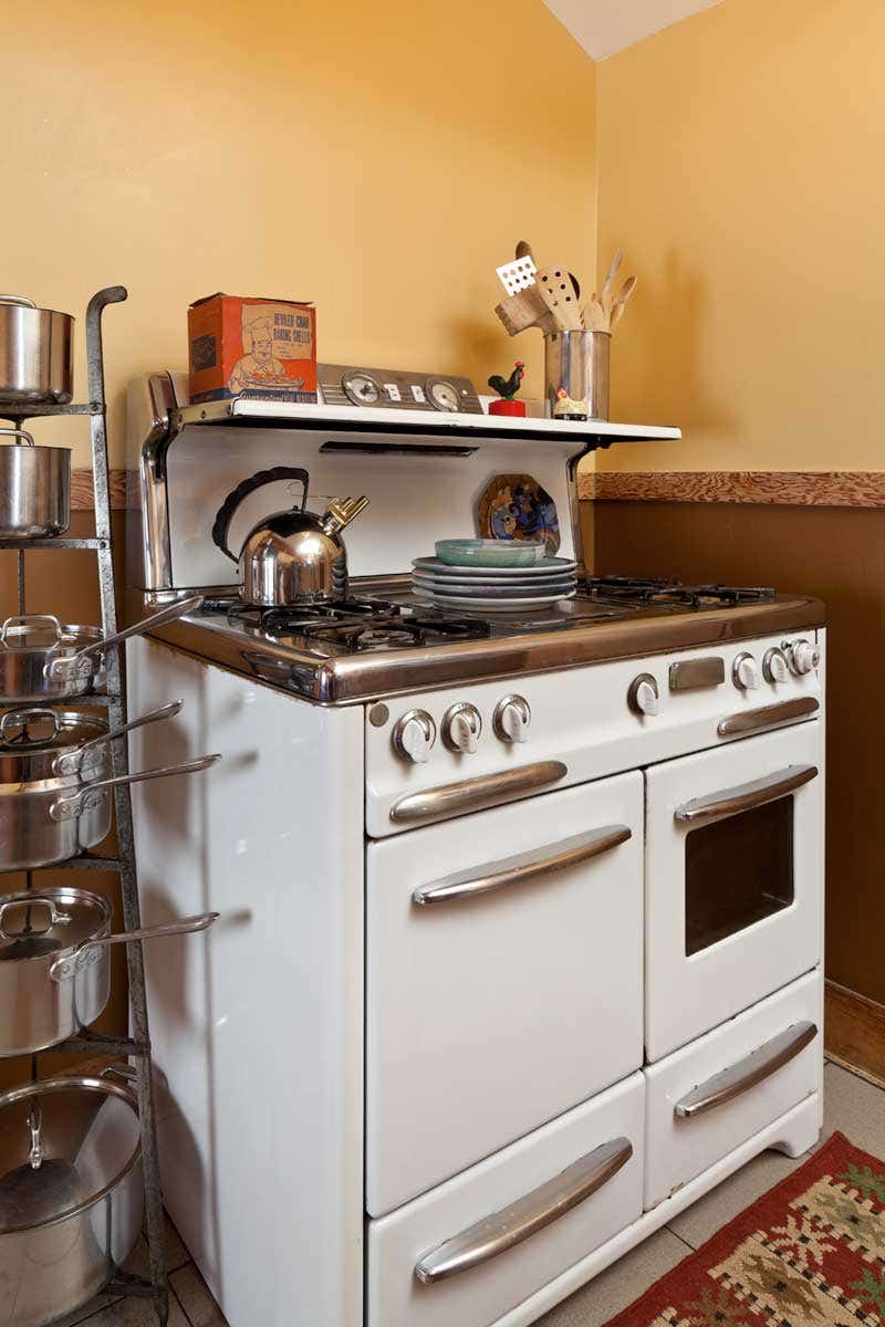 steves-grandparents-vintage-stove-was-restored-and-put-to-good-use-in-the-lightly-renovated-kitchen.jpg