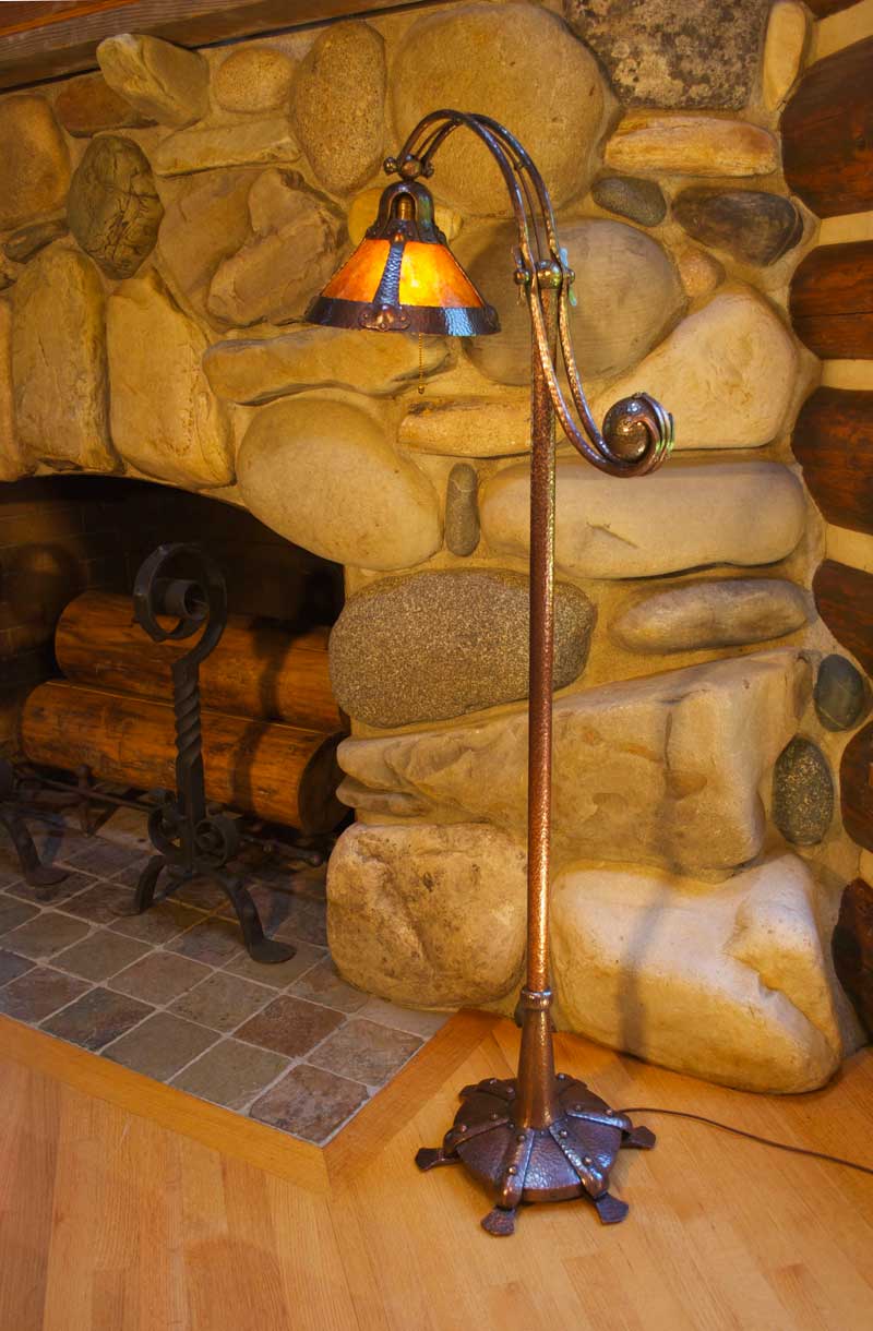 helbergcounterbalance-floor-lamp.jpg