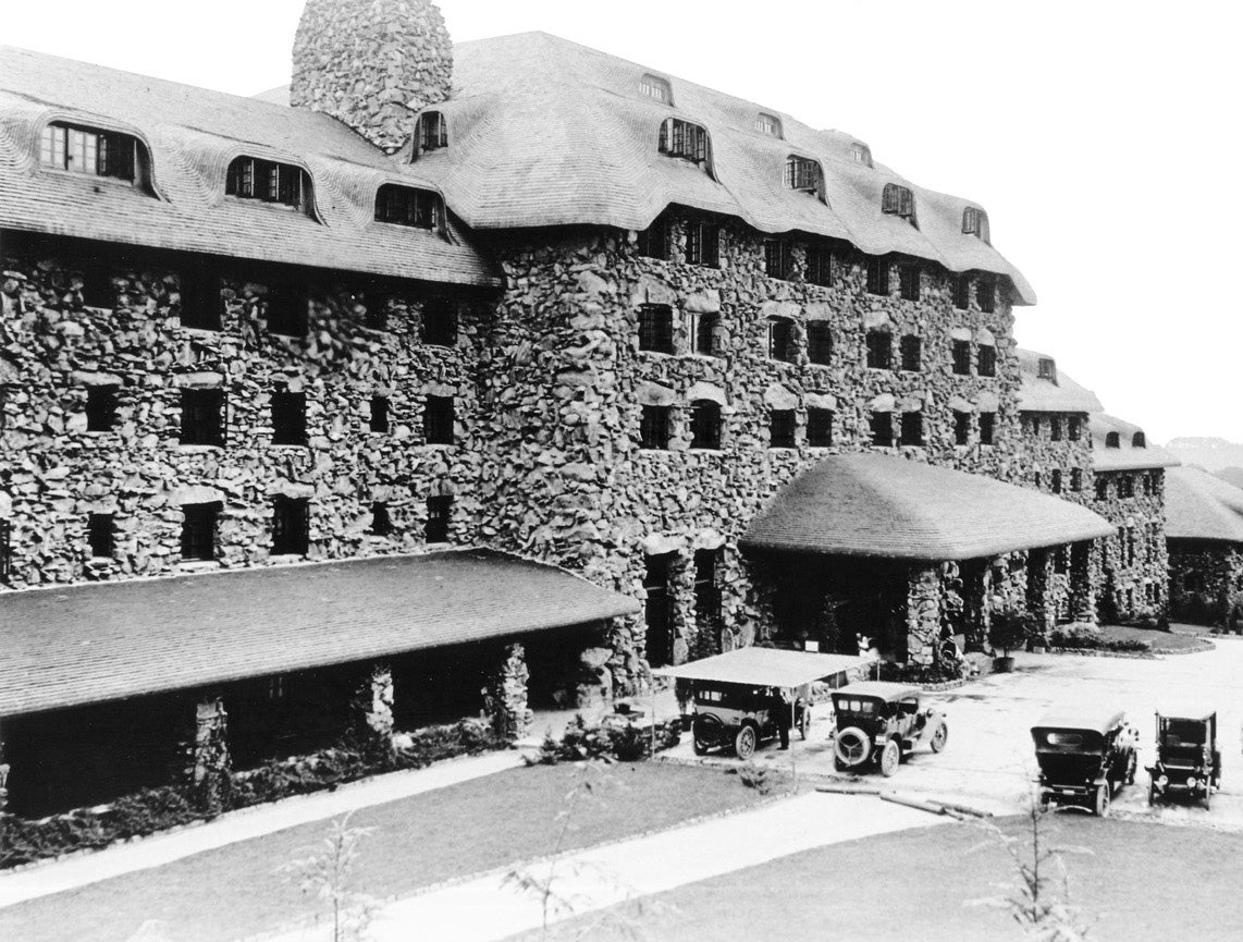 3_artscraftshomes_grovepark.jpg