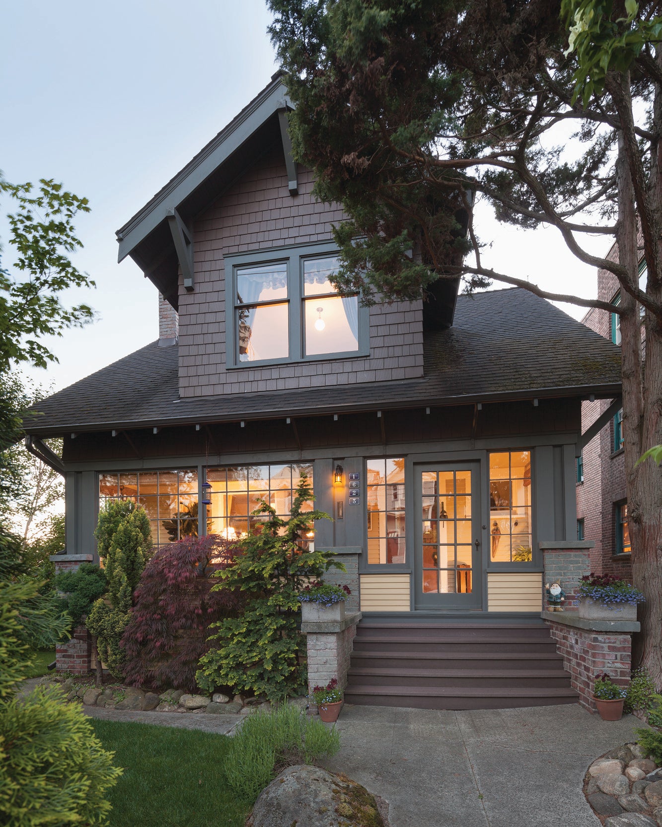 2_seattle_craftsman_exterior1.jpg