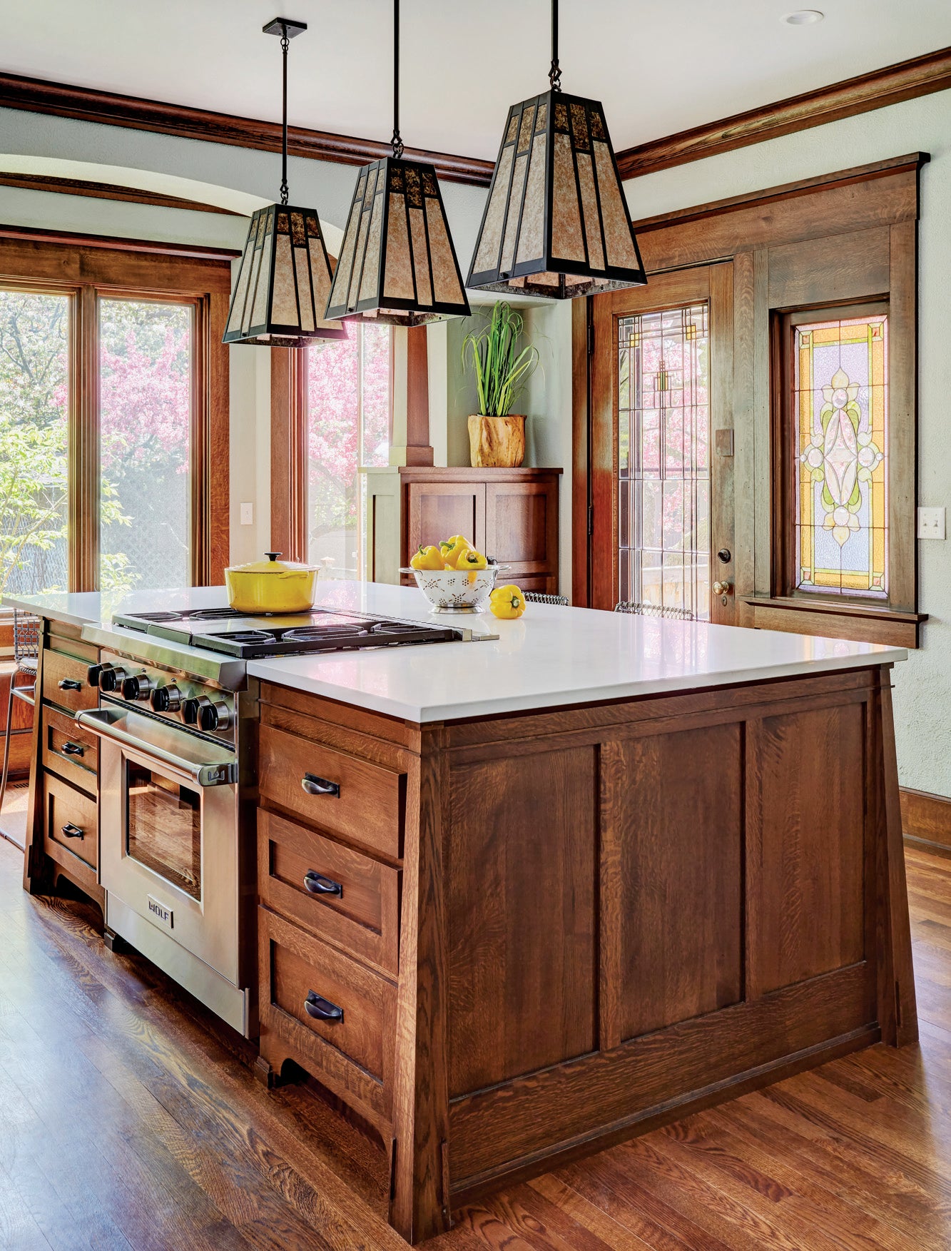 3_artscrafts_kitchen_vancleave.jpg