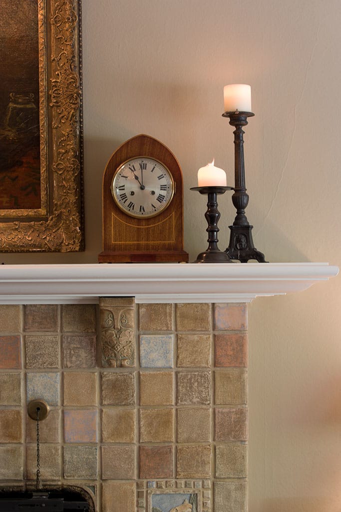 mantel.jpg