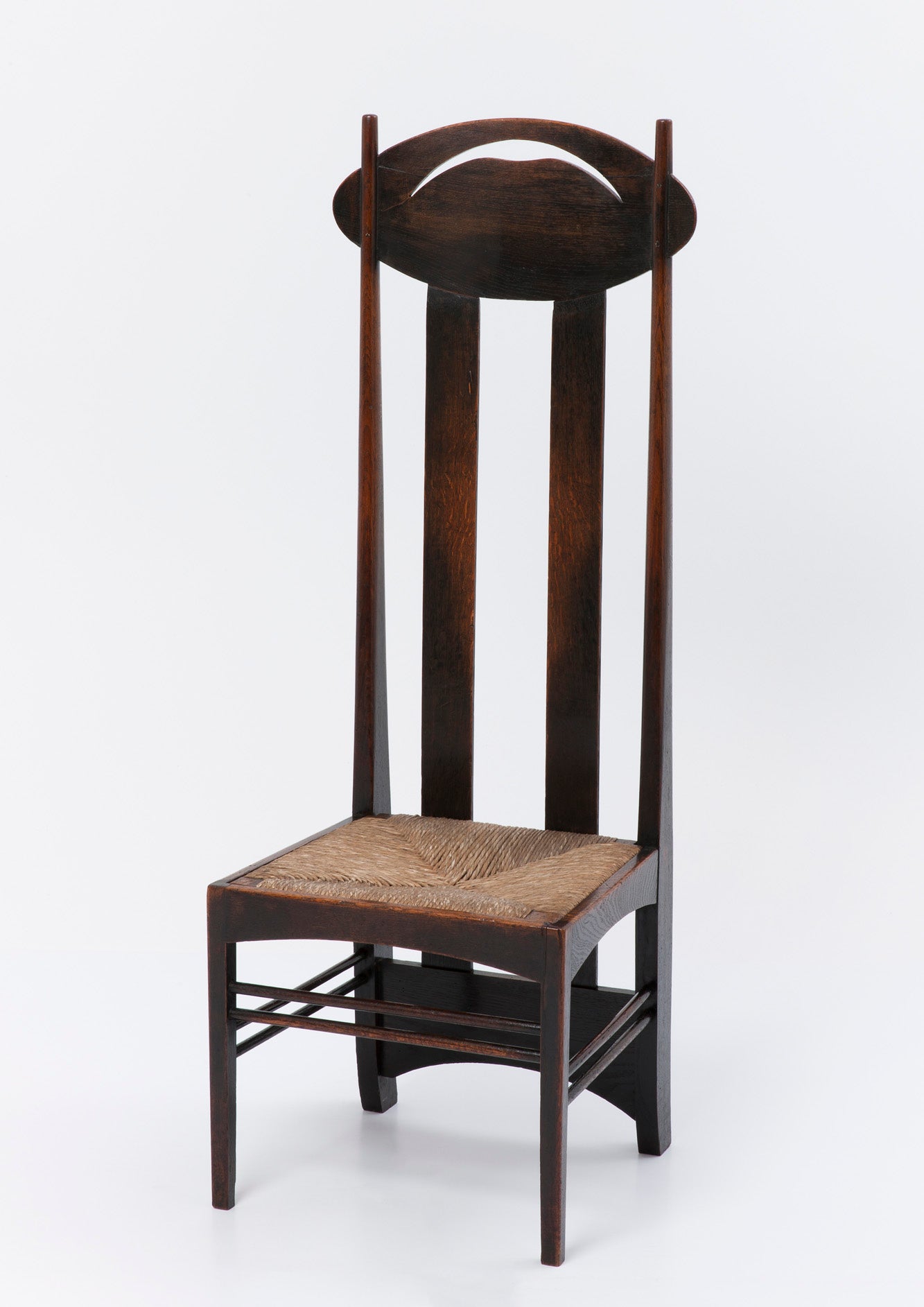 3_argyle-chair-by-charles-rennie-mackintosh-at-maas-credit-powerhouse-museum.jpg