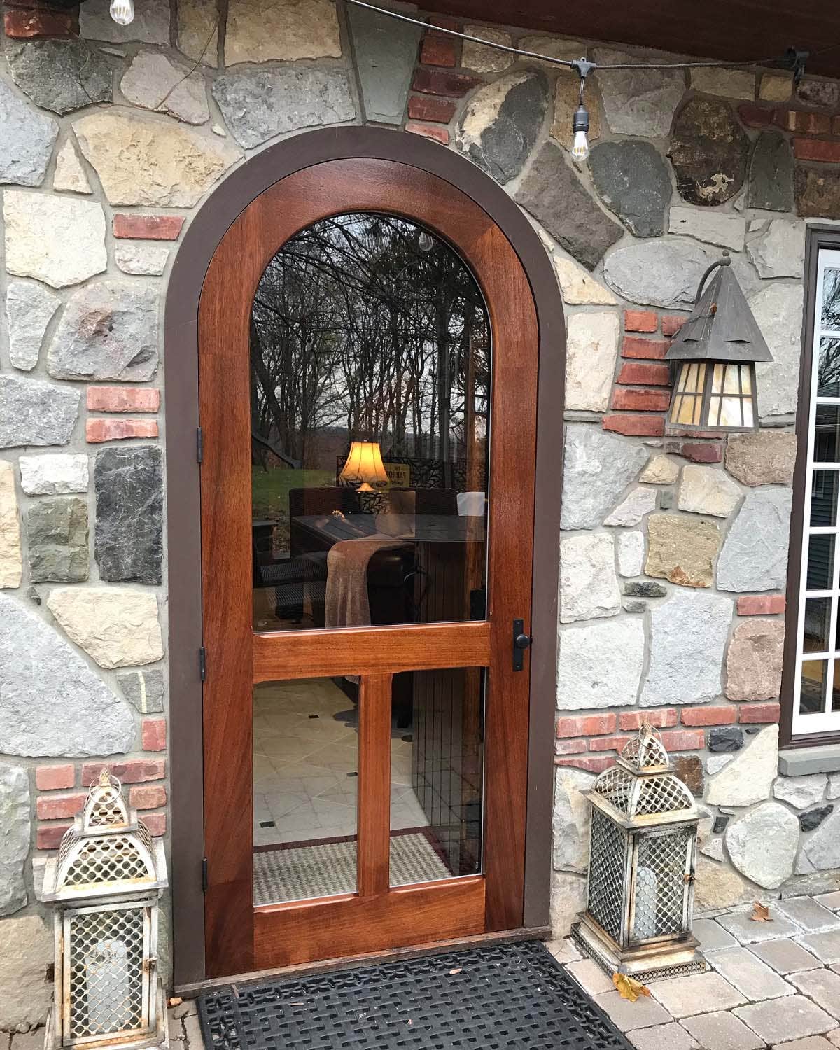 vintagedoorsroundtopstormdoor.jpg