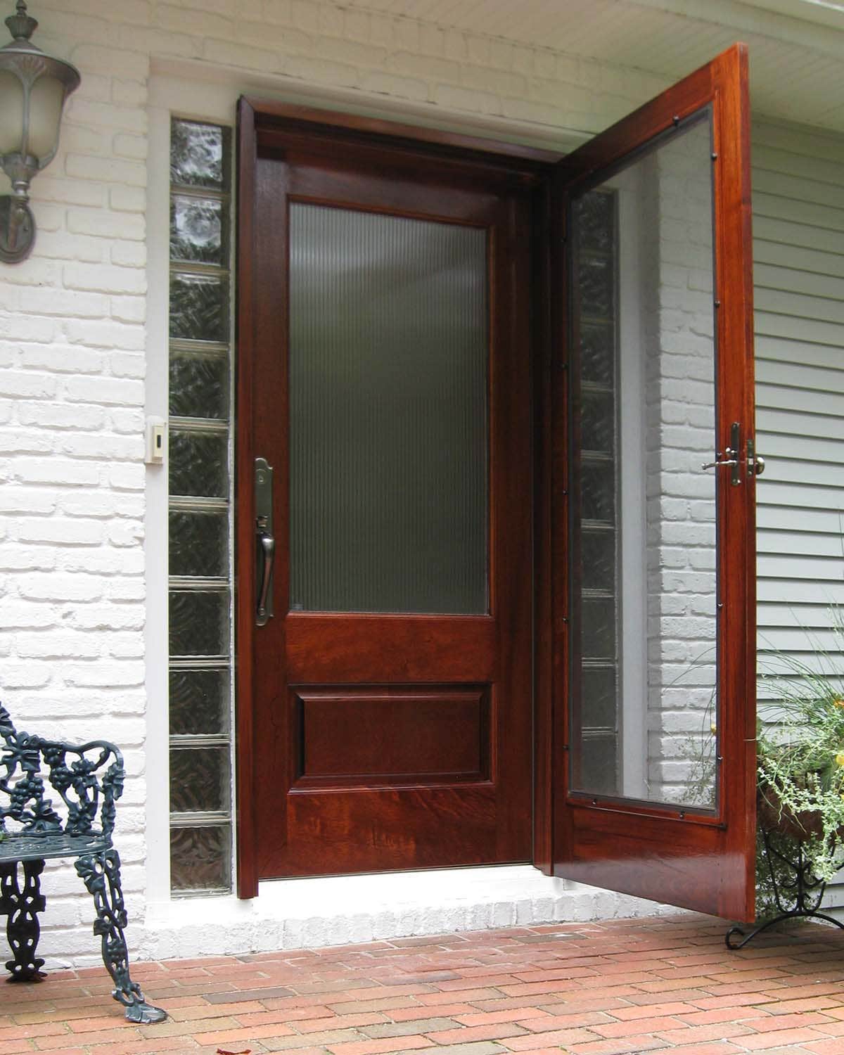 vintagedoorsentrydoorandscreendoor.jpg