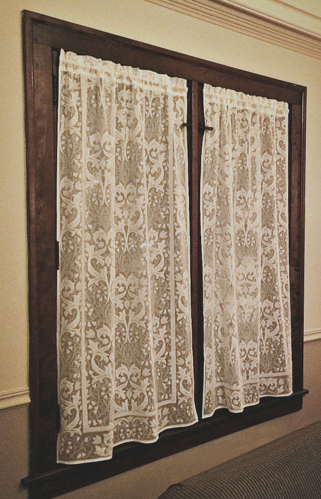 coopers-cottage-lace-bellflower.jpg