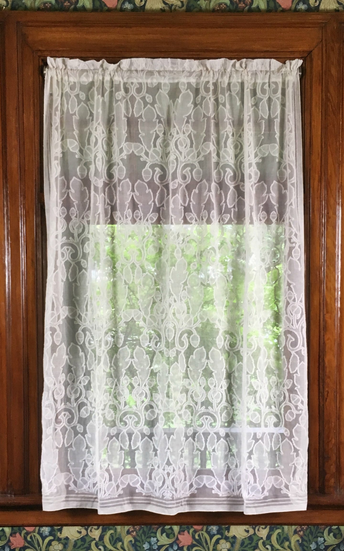 coopers-cottage-lace-oak--acorn.jpg