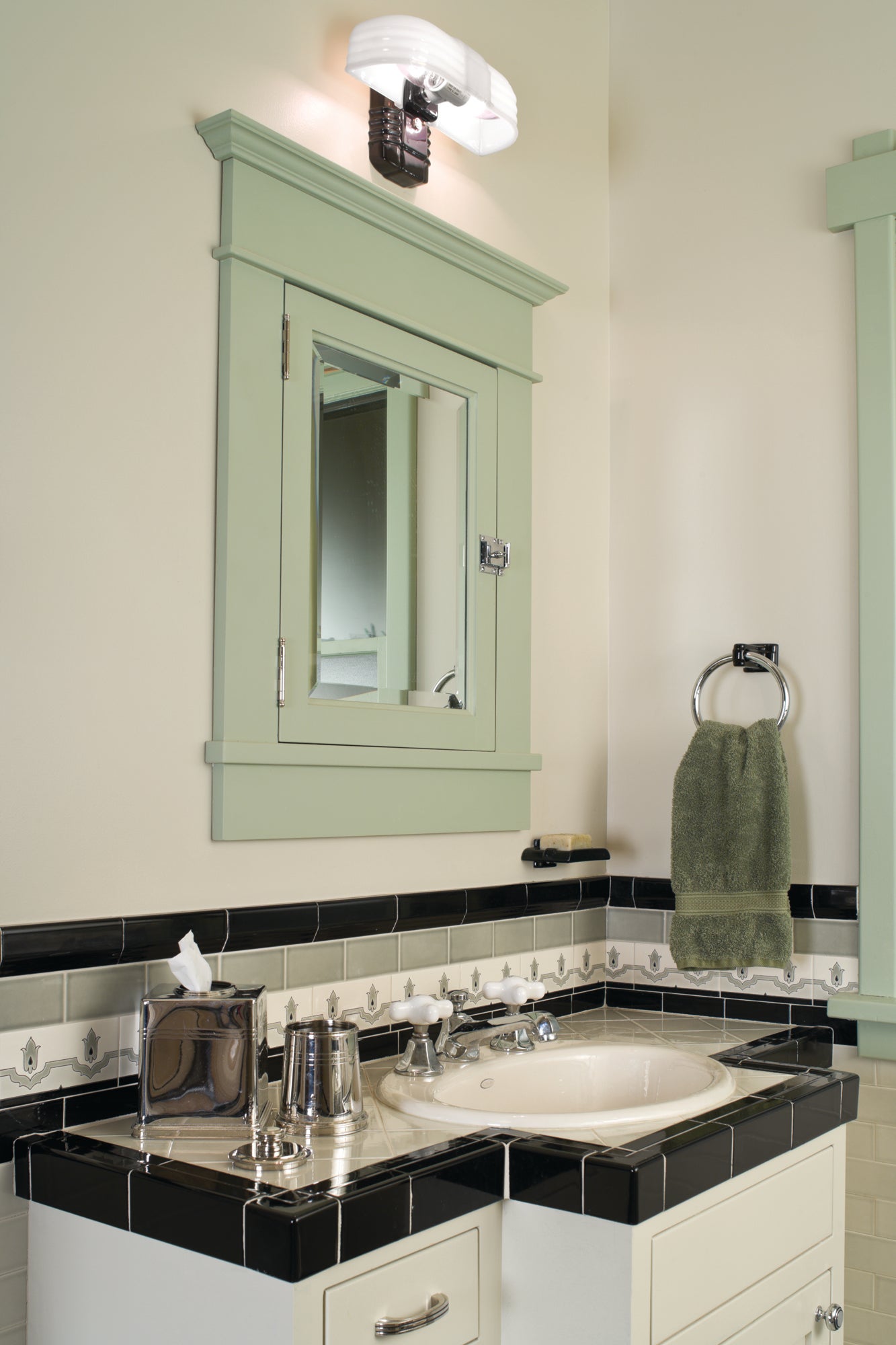 10_bungalow_bath_williamwright.jpg