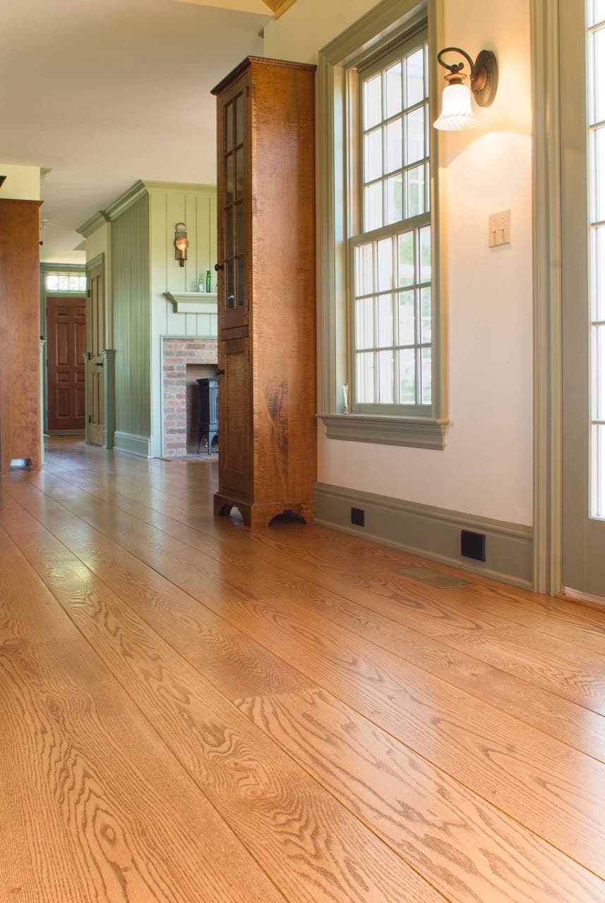 hull-wide-board-red-oak-floors-2-large.jpg