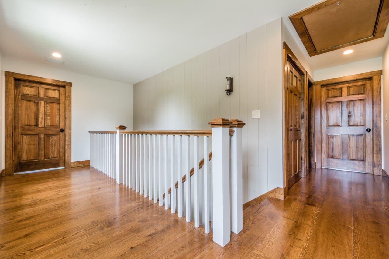 live-sawn-natural-white-oak-minwax-jacobean-hfp-large.jpg